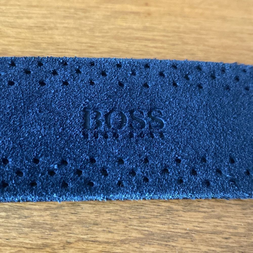 Hugo Boss suede belt - Picture 6 of 10